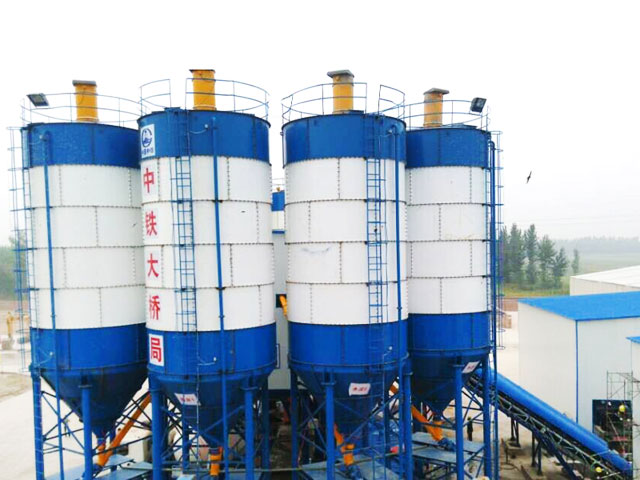 瓦片(pian)組合式水泥倉(cang)