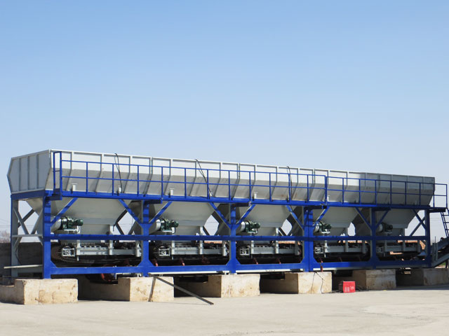 穩定(ding)土廠拌設備部(bù)件