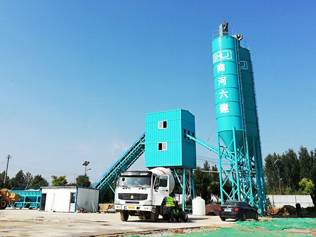 HZS60模(mó)塊集裝(zhuang)箱式混(hùn)凝土攪(jiao)拌站