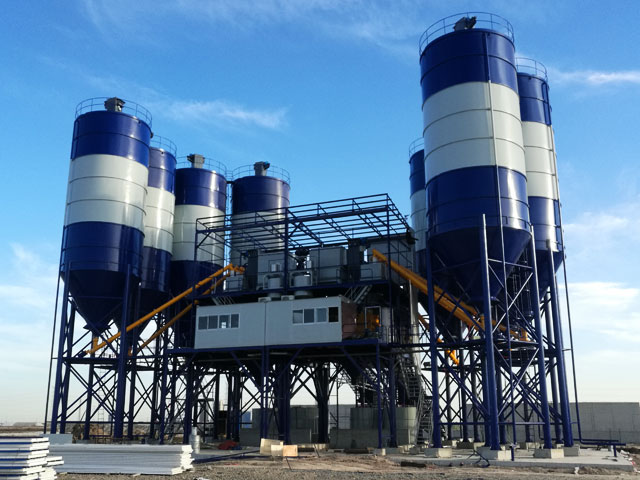 HZS240商品混(hun)凝土攪(jiao)拌站