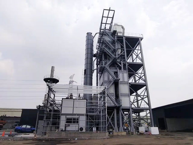 宏健(jiàn)系列LB3000瀝(lì)青混凝(ning)土攪拌(bàn)站配套(tao)LRZ120型瀝青(qing)廠拌熱(rè)再生設(shè)備